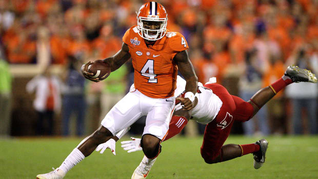 deshaun-watson-clemson-beats-louisville.jpg